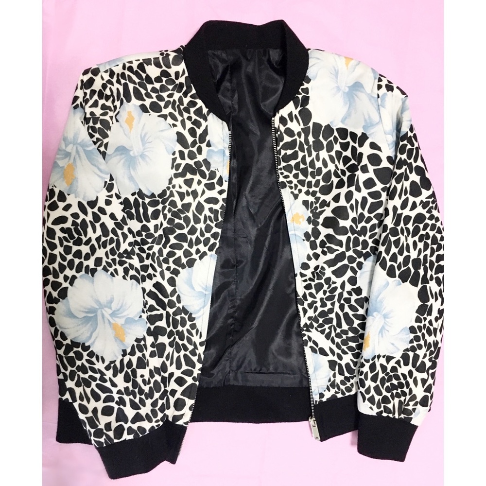 Spring floral bomber jacket (multi-colored)